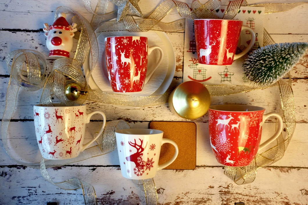 Christmas Mug with Handle Ceramic Mug Gift Mug with Christmas Tree Pattern
