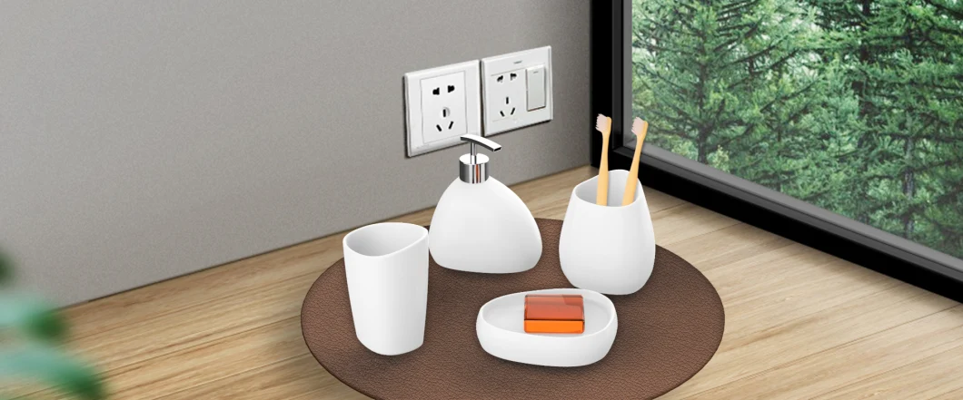 Ceramic Bathroom Set Japanese Wash Five or Six Simple Bathroom Supplies Toothbrush Mouth Cup
