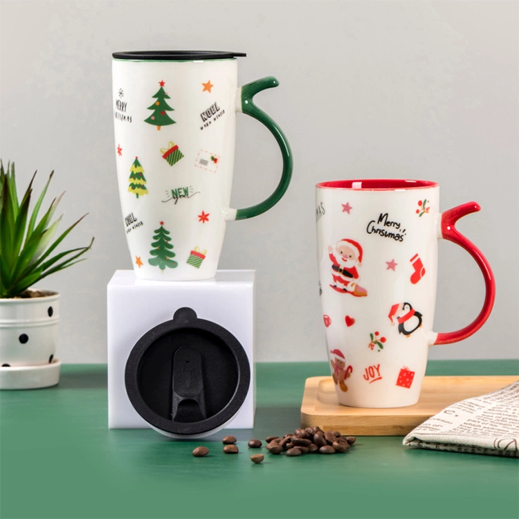 New Christmas Large-Capacity Sealed Lid Ceramic Coffee Cup Pottery Breakfast Milk Mug Travel Mug with Silicon Lid